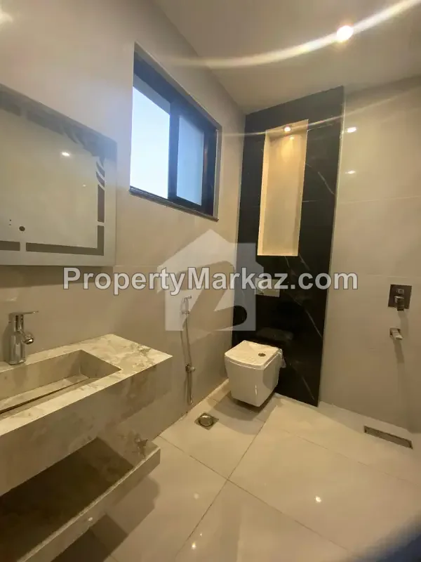 10 Marla House in Gulshan Usman photo 1