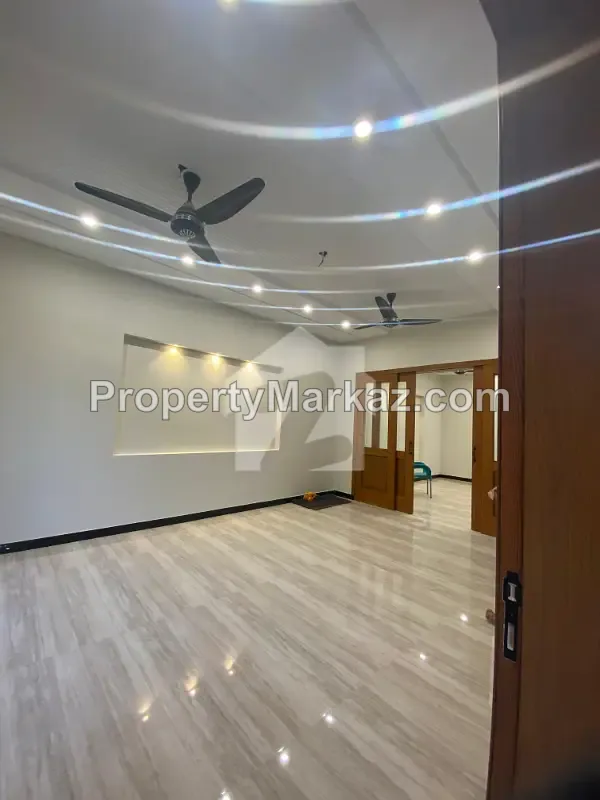 10 Marla House in Gulshan Usman photo 6