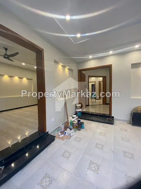 10 Marla House in Gulshan Usman photo 7