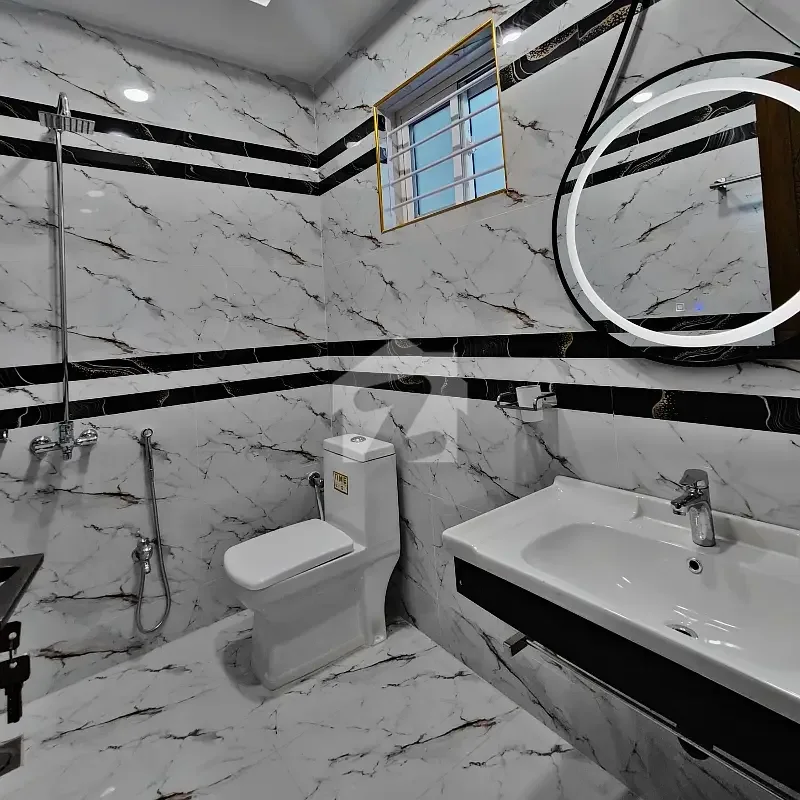 10 Marla House Kanal View photo 4