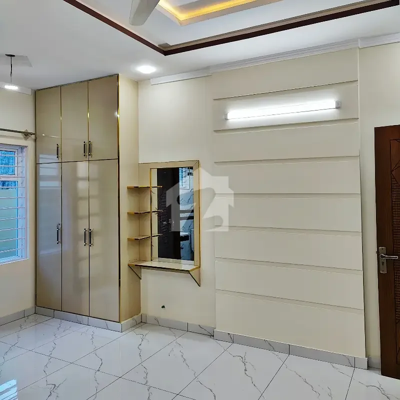 10 Marla House Kanal View photo 5