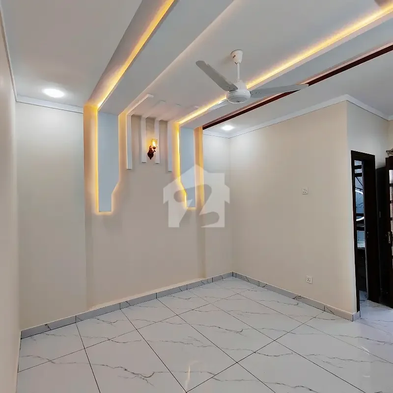 10 Marla House Kanal View photo 6